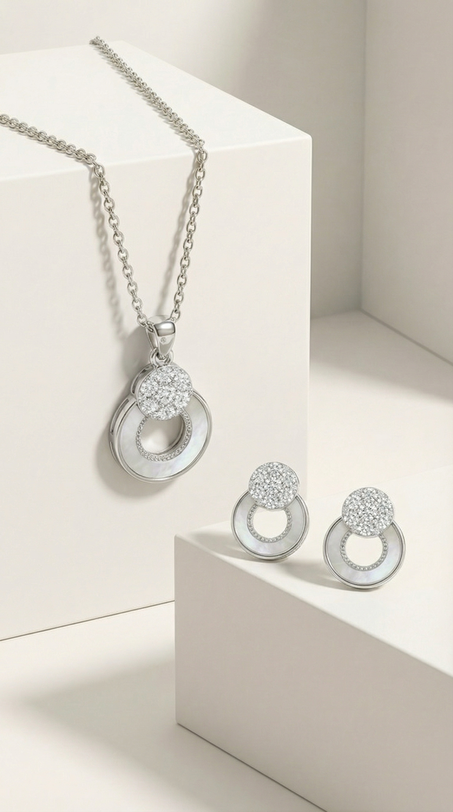 Luna Drop Pendant Set