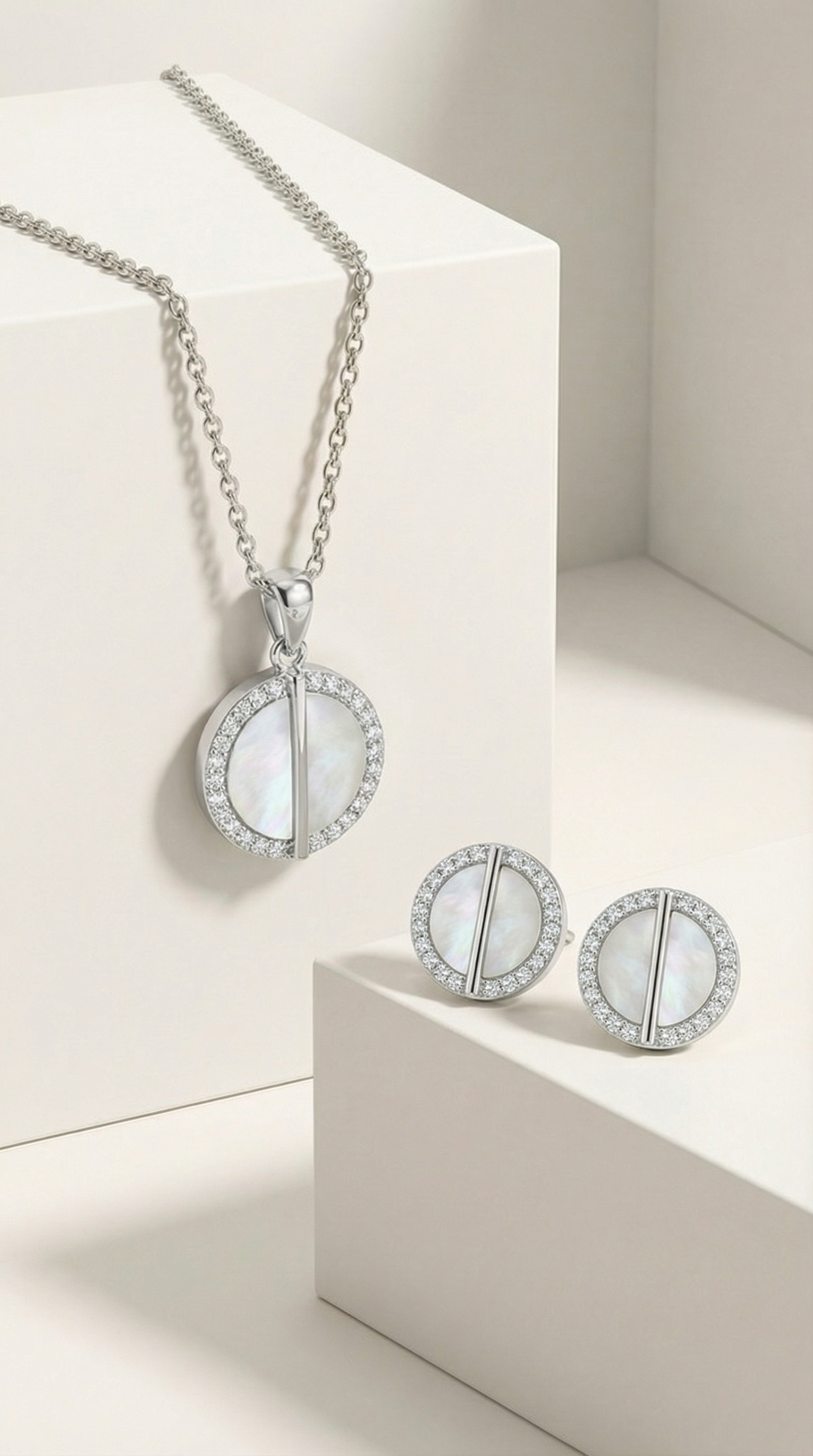 Circle of Light Pendant Set