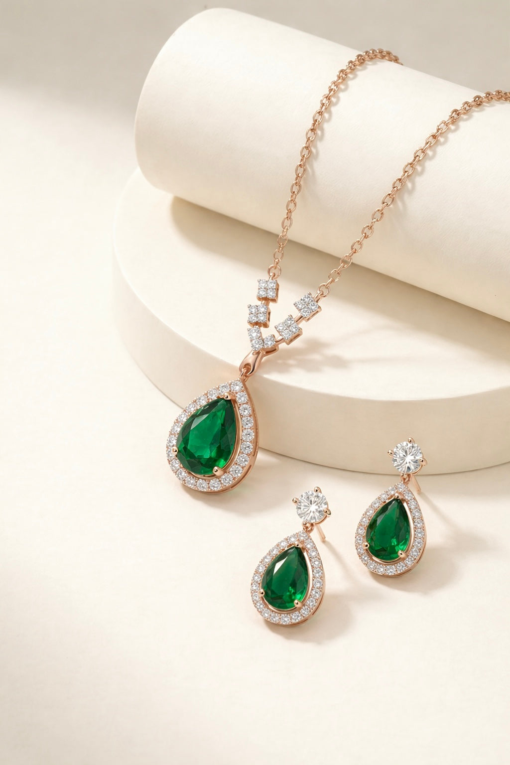 Emerald Dynasty Statement Pendant Set