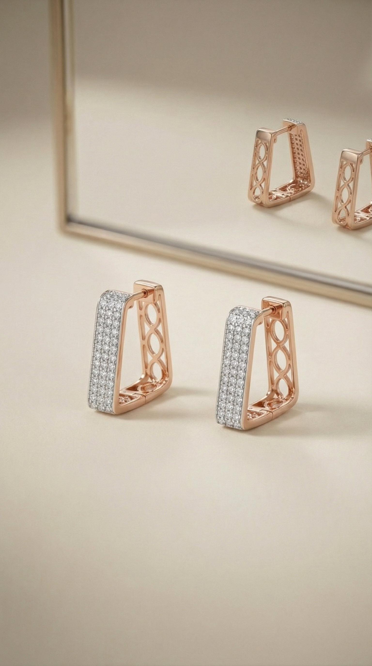 Sculpted Line Hoop Earrings