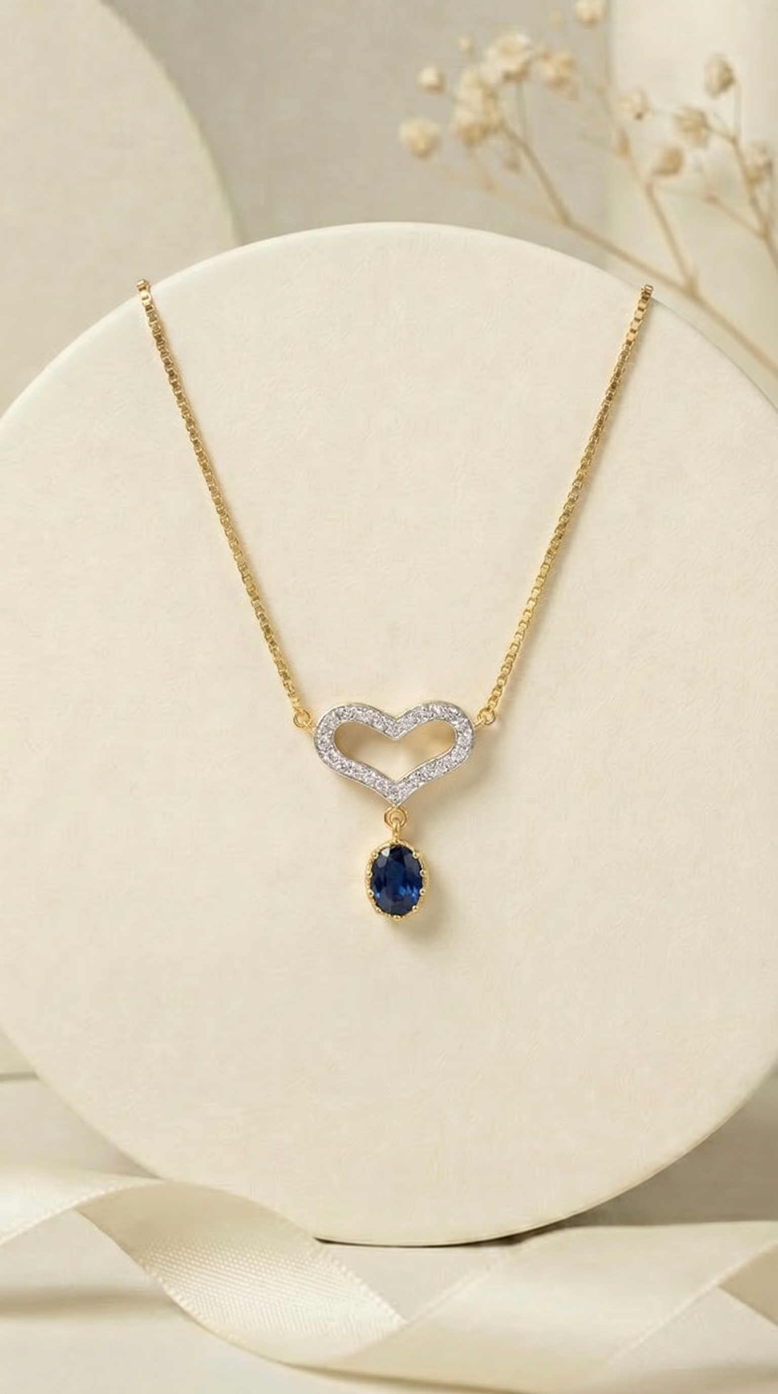 Heart Falls For You Necklace