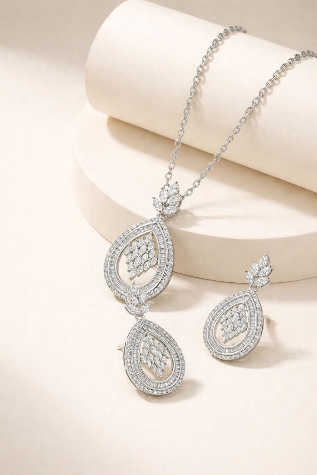 Winter Frost Statement Pendant Set