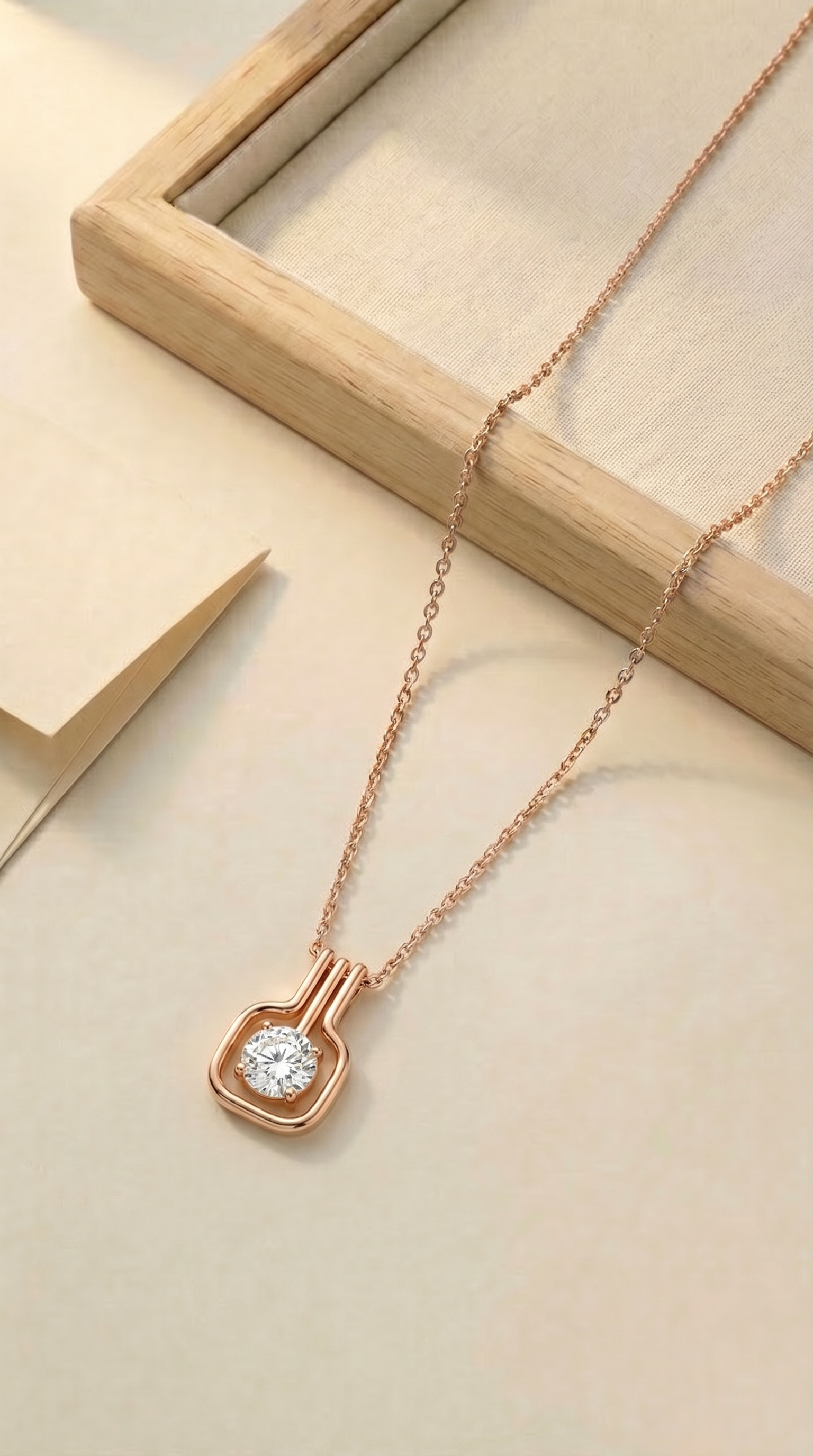 Central Spark Necklace