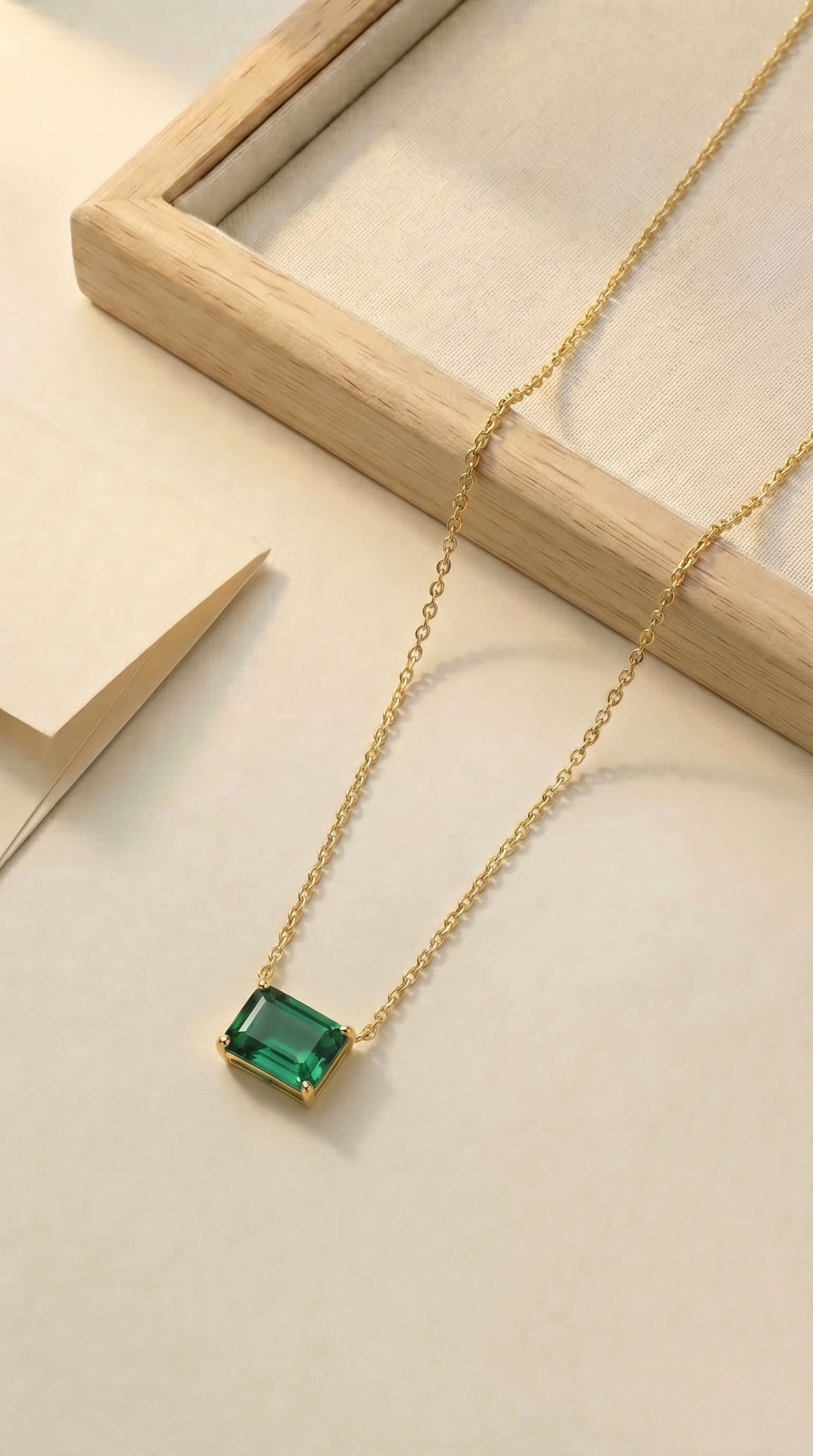 The Emerald Story Necklace