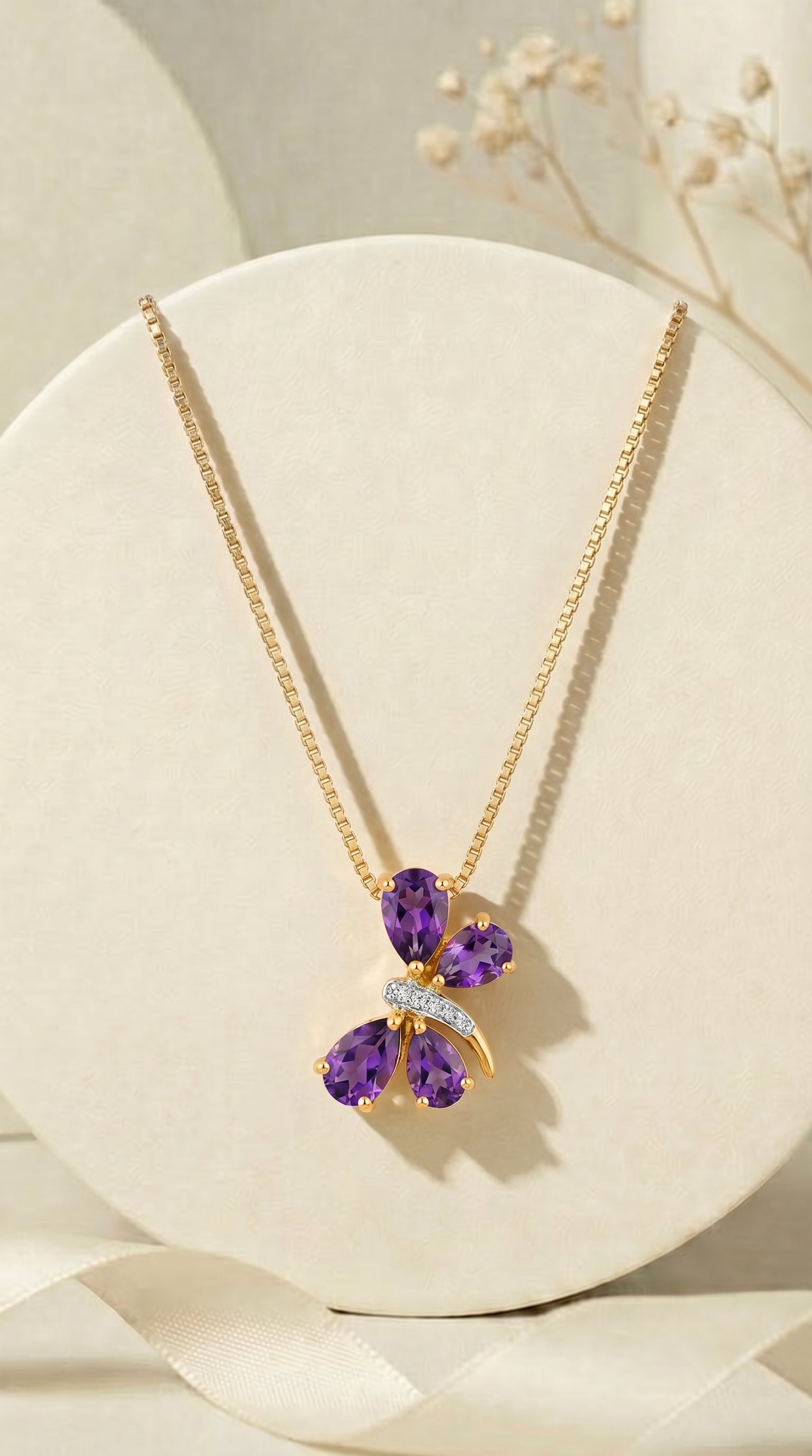 Dreamy Dragonfly Pendant